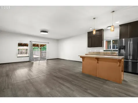 1232 W Quinalt Street Springfield OR 97477