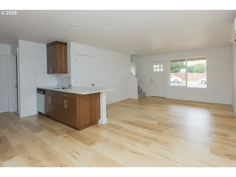 517 Cameo Drive Hood River OR 97031