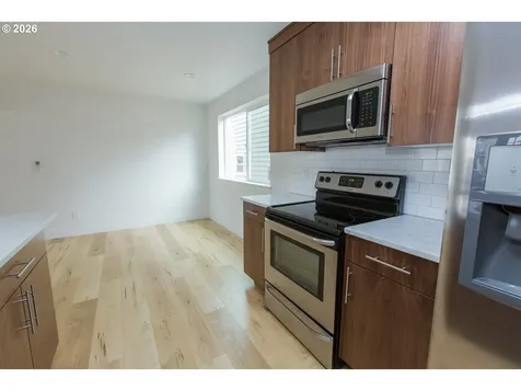 517 Cameo Drive Hood River OR 97031