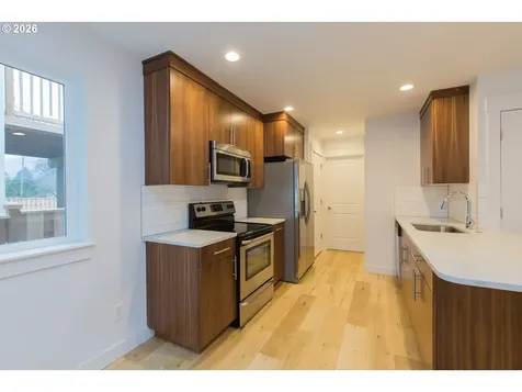 517 Cameo Drive Hood River OR 97031