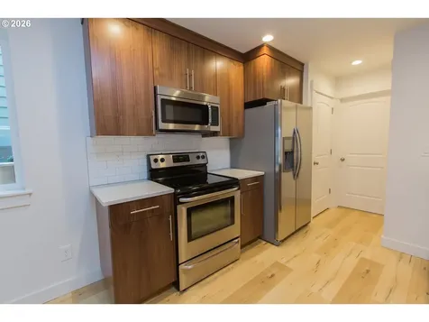 517 Cameo Drive Hood River OR 97031