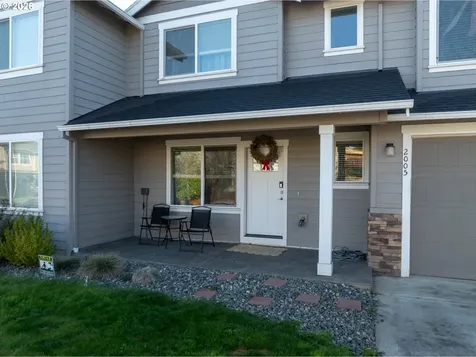 517 Cameo Drive Hood River OR 97031
