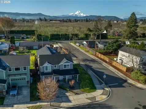 517 Cameo Drive Hood River OR 97031