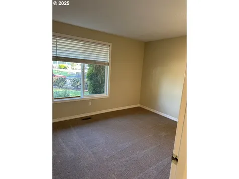 9905 NE Tanglewood Drive Vancouver WA 98664