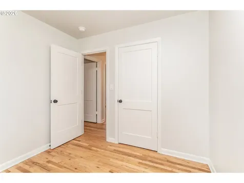 1842 SE 92nd Avenue Portland OR 97216