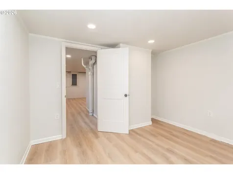 1842 SE 92nd Avenue Portland OR 97216