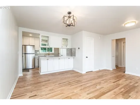 1842 SE 92nd Avenue Portland OR 97216