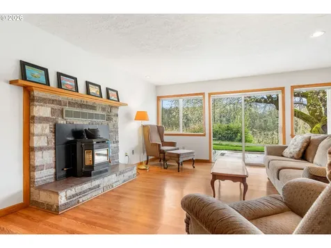 934 Highway 141 White Salmon WA 98672