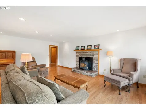 934 Highway 141 White Salmon WA 98672