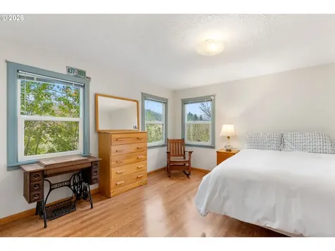 934 Highway 141 White Salmon WA 98672