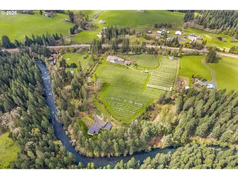 934 Highway 141 White Salmon WA 98672