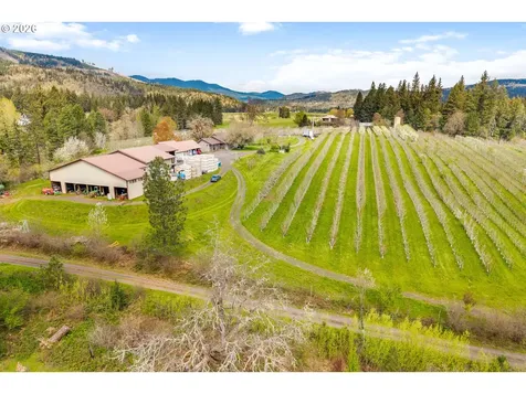 934 Highway 141 White Salmon WA 98672