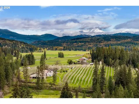 934 Highway 141 White Salmon WA 98672