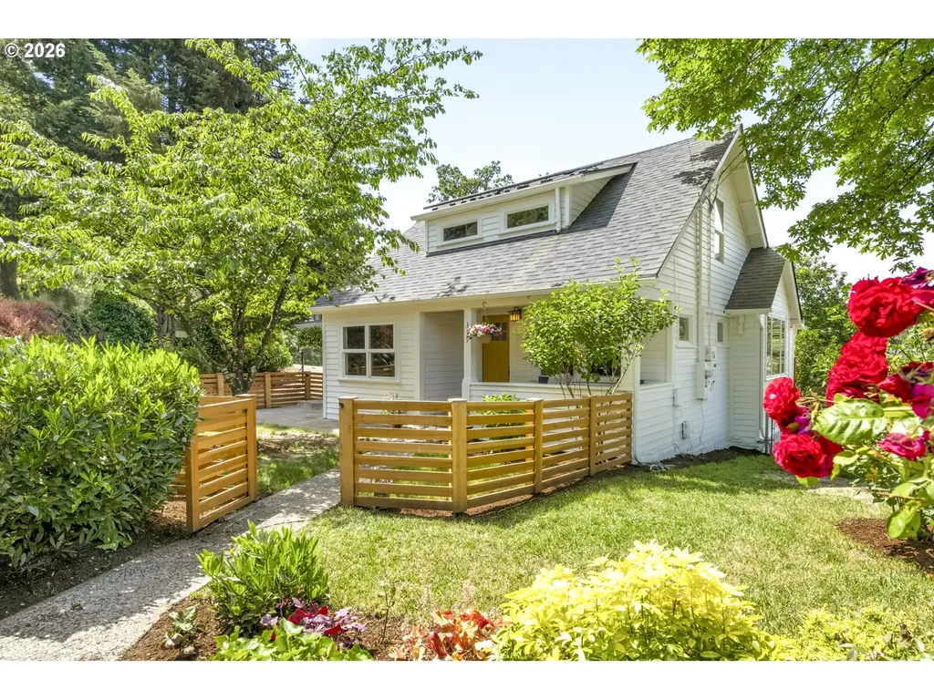 319 S Center Street Oregon City OR 97045