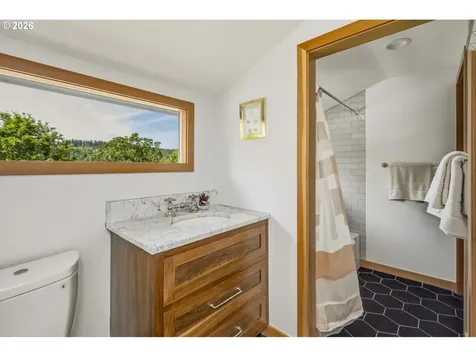 319 S Center Street Oregon City OR 97045