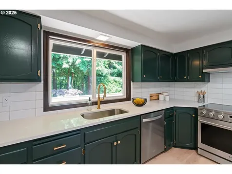 2845 SW Raleighview Drive Portland OR 97225