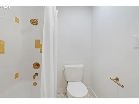 2845 SW Raleighview Drive Portland OR 97225