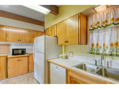 4211 SW Broadlane Avenue Pendleton OR 97801