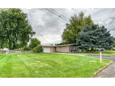 4211 SW Broadlane Avenue Pendleton OR 97801