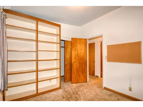 4211 SW Broadlane Avenue Pendleton OR 97801