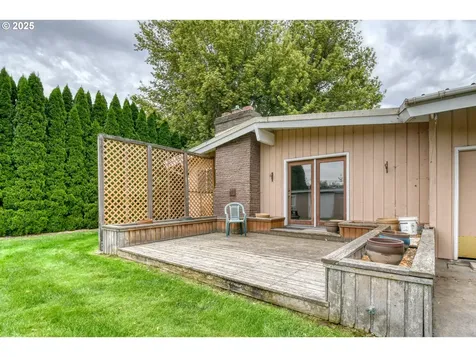 4211 SW Broadlane Avenue Pendleton OR 97801