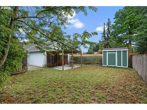 6040 SE Harney Street Portland OR 97206