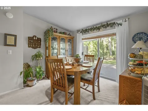 817 Woodland Avenue Woodburn OR 97071