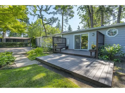 817 Woodland Avenue Woodburn OR 97071
