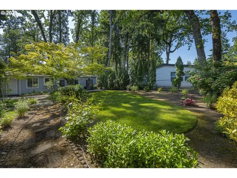 817 Woodland Avenue Woodburn OR 97071