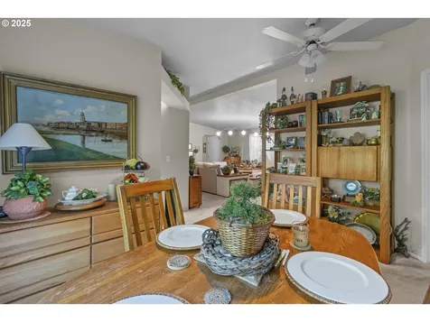 817 Woodland Avenue Woodburn OR 97071