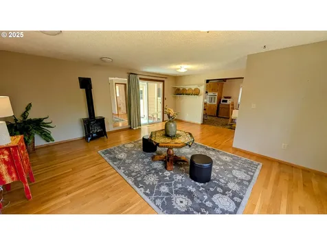 4845 Elizabeth Street N Keizer OR 97303
