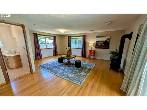 4845 Elizabeth Street N Keizer OR 97303