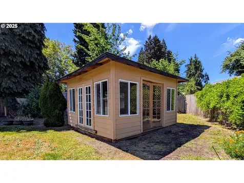 4845 Elizabeth Street N Keizer OR 97303