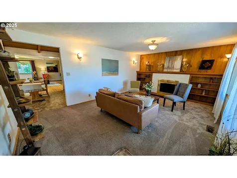 4845 Elizabeth Street N Keizer OR 97303
