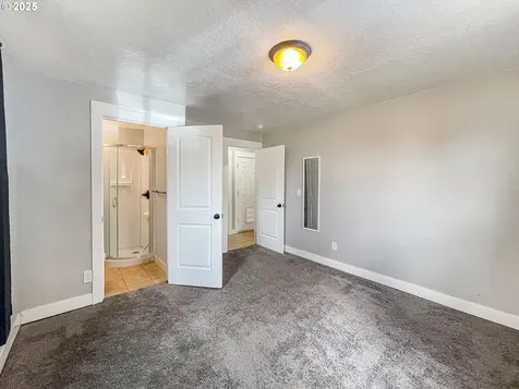 550 Crowfoot Road Lebanon OR 97355