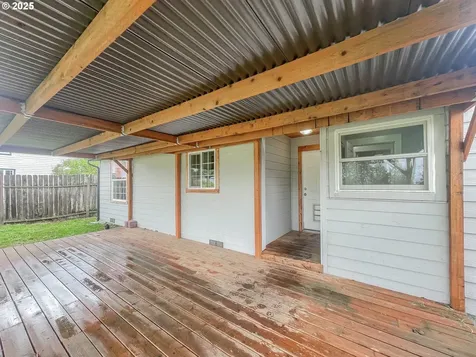 550 Crowfoot Road Lebanon OR 97355
