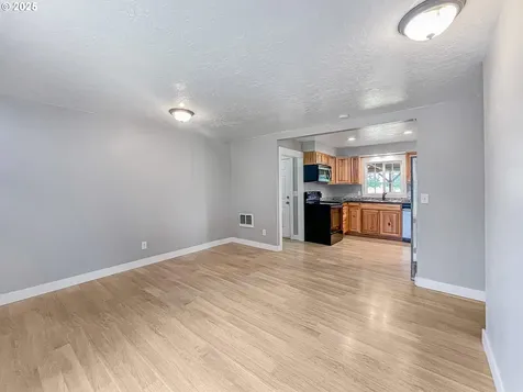 550 Crowfoot Road Lebanon OR 97355
