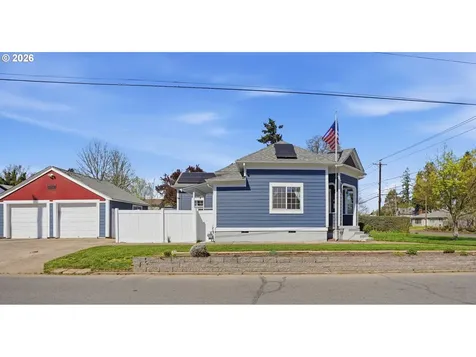 798 Young Street Woodburn OR 97071