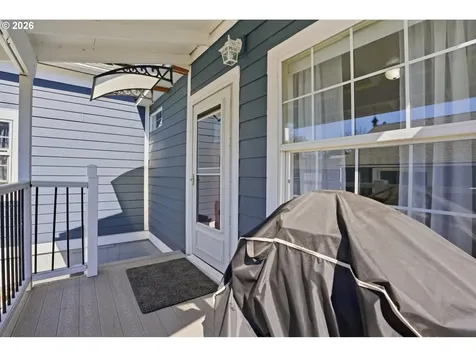 798 Young Street Woodburn OR 97071