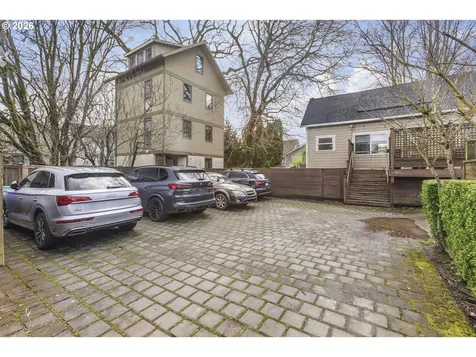 36 NE Stanton Street Portland OR 97212