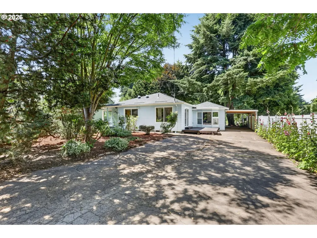 5715 NE 48th Avenue Portland OR 97218
