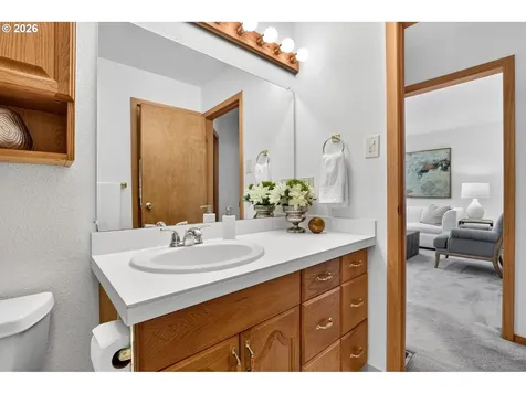 5715 NE 48th Avenue Portland OR 97218