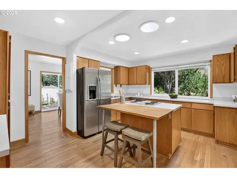 5715 NE 48th Avenue Portland OR 97218