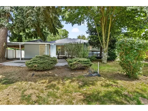5715 NE 48th Avenue Portland OR 97218