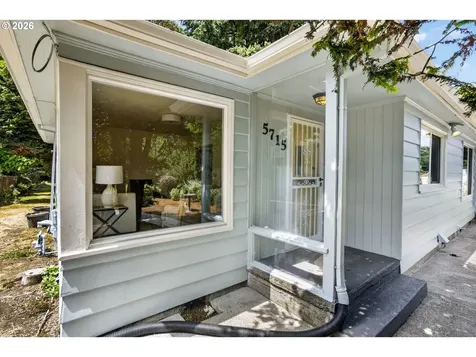 5715 NE 48th Avenue Portland OR 97218