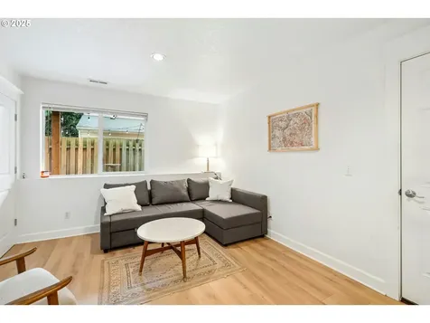 6538 S Virginia Avenue Portland OR 97239