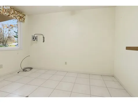 1769 SE Alder Street Hillsboro OR 97123
