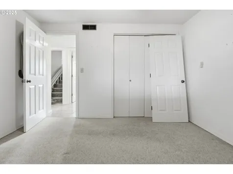 1769 SE Alder Street Hillsboro OR 97123