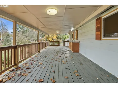 1769 SE Alder Street Hillsboro OR 97123