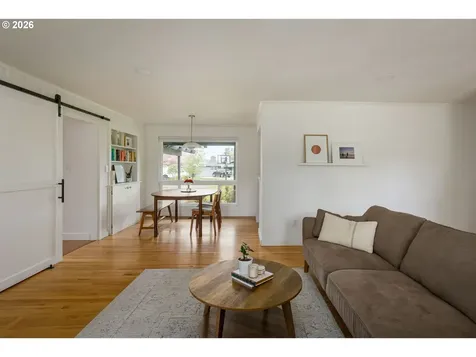 9720 SW Inglewood Place Portland OR 97225
